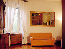 Elegant apartment to rent in central Rome, Italy